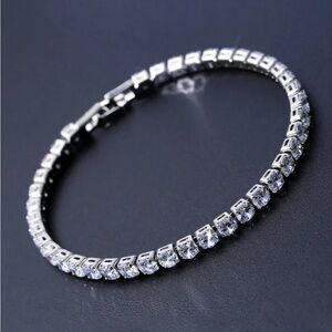 Cubic Zirconia Crystal tennis bracelet NEW in box